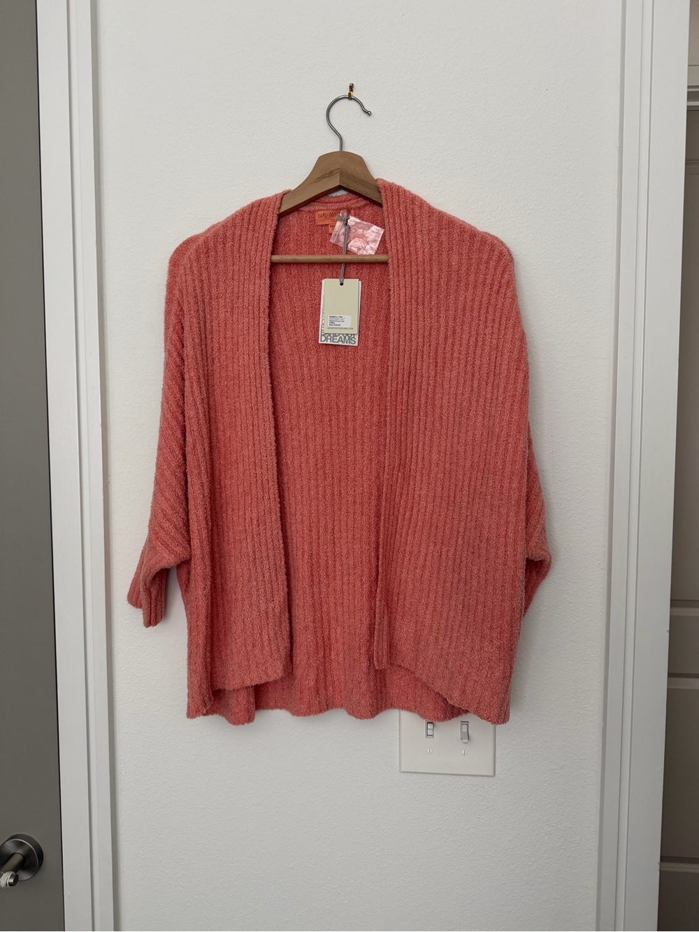 BAREFOOT DREAMS • ribbed shrug cardi in coral